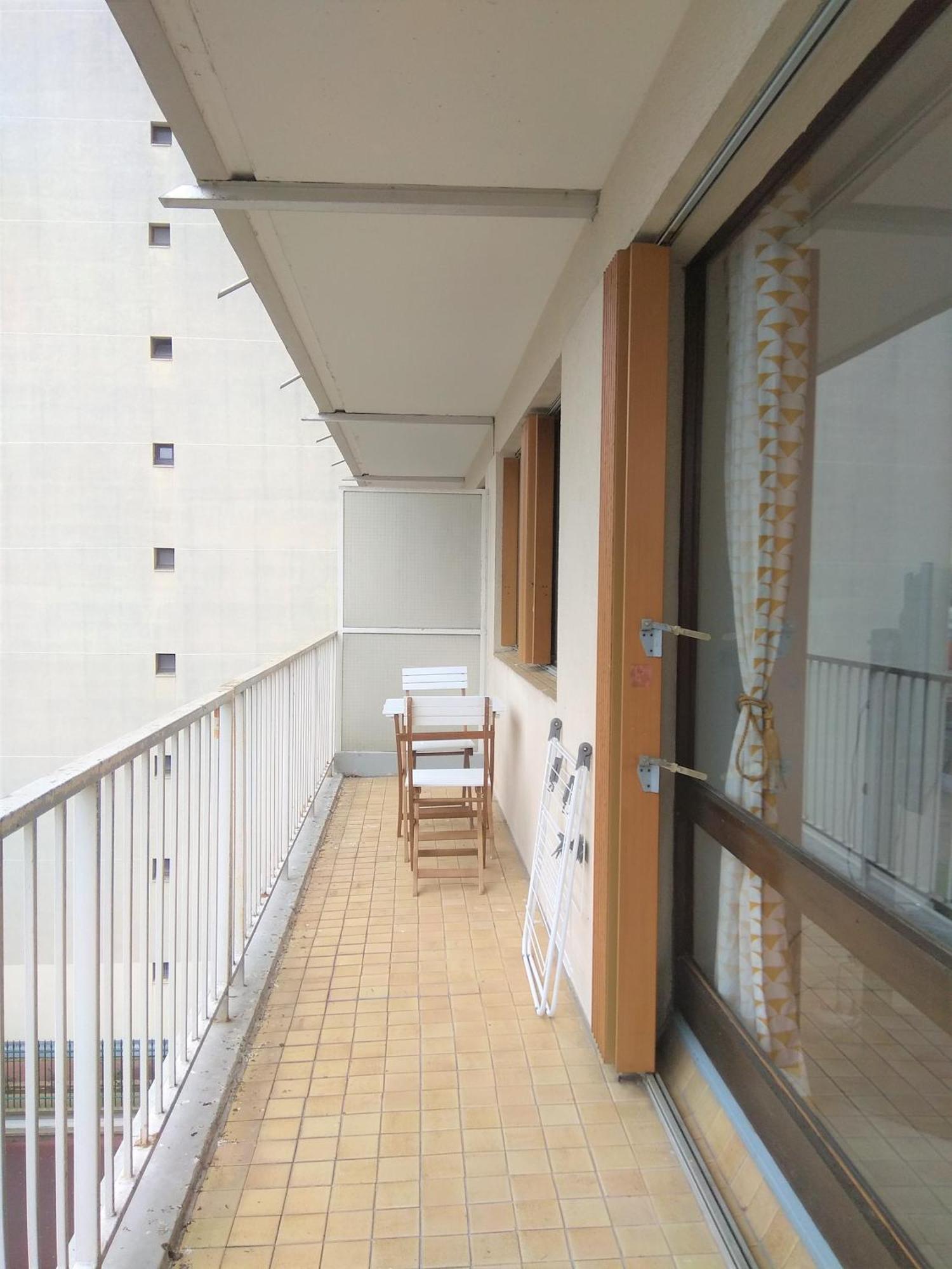 Budget Apart With Balcony And Great View Сен Дени Екстериор снимка